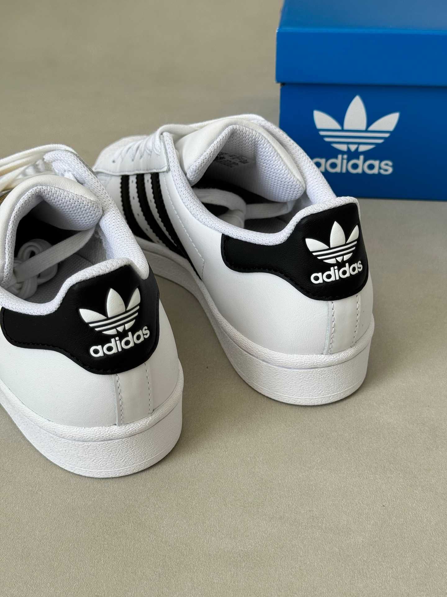 Buty codzienne adidasSuperstar CloudWhite Espadryle R.40