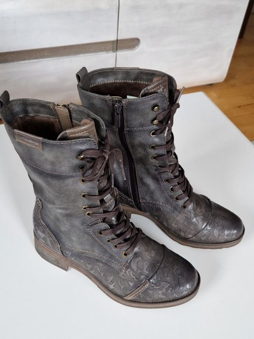 Buty skórzane Kozaki damskie  Mustang rozm.38