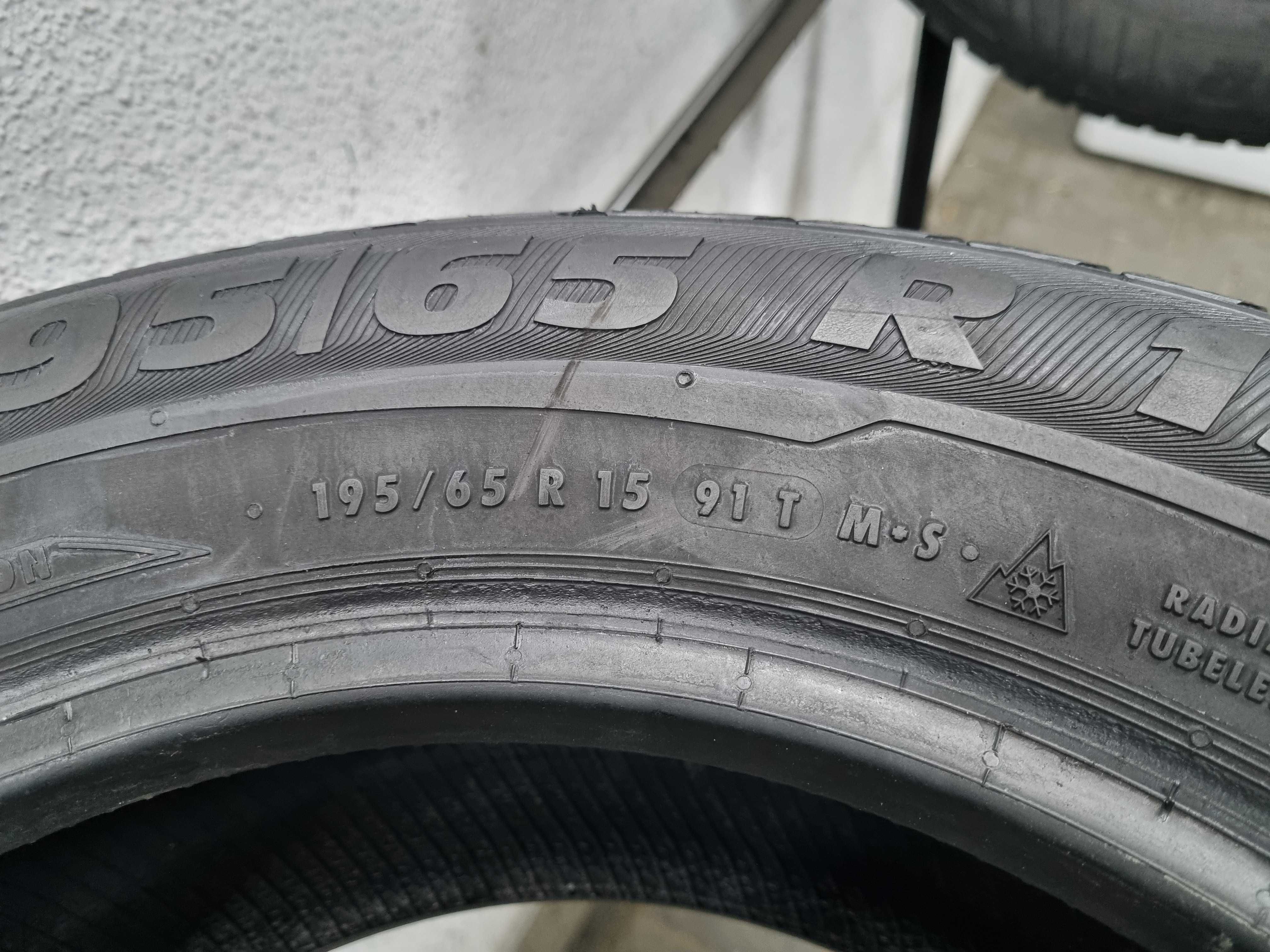 195/65/15 91T Semperit Speed-Grip 2 Dot.3415R