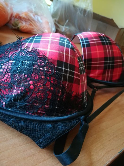 Victoria Secret 32DDD 70F czerwony kratka koronka paski vs