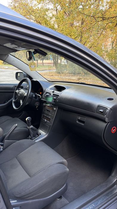 Toyota Avensis 2.0 дізель