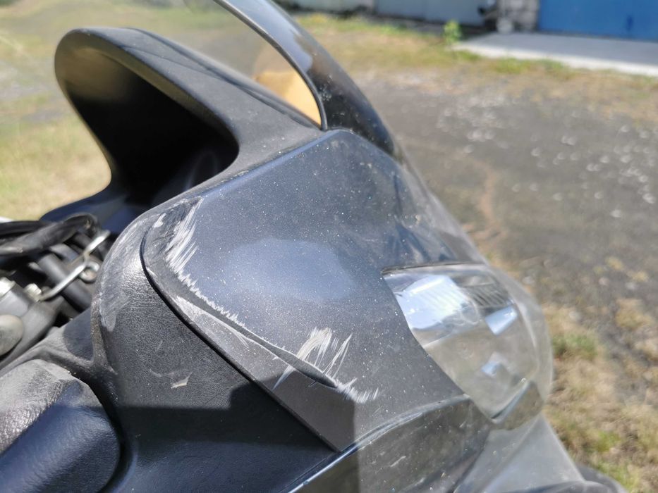 Burgman AN 400 K7 2007r. z kufrem centralnym