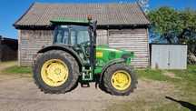 John Deere  5080M 2011r