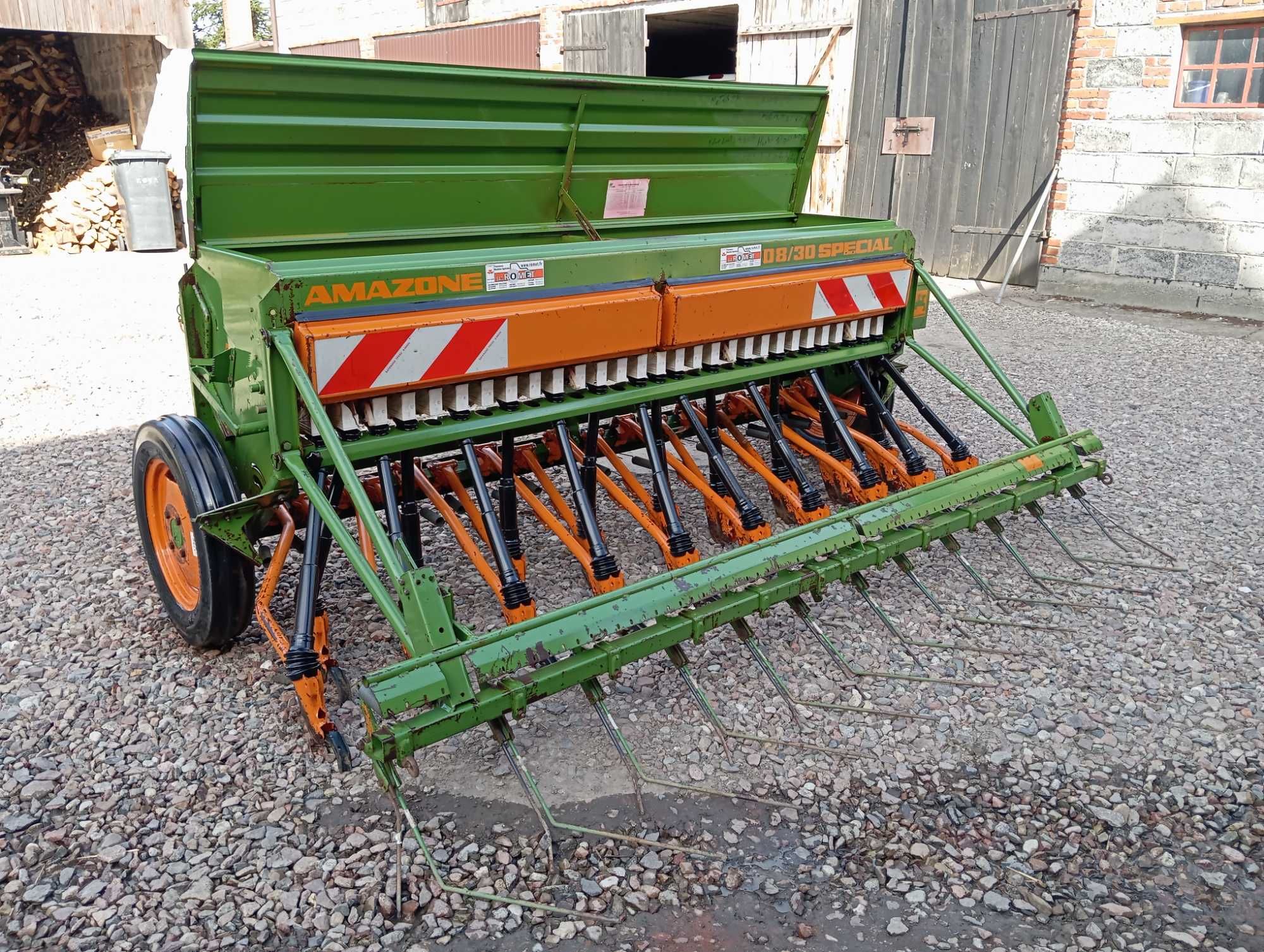 Siewnik zbożowy Amazone D8 special typ 3m