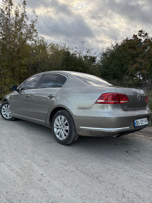 Автомобіль Volkswagen Passat 2013