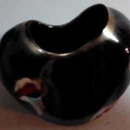 Jarra de louça alemã pintada `mão nova castanho/desenhos/dourado.
