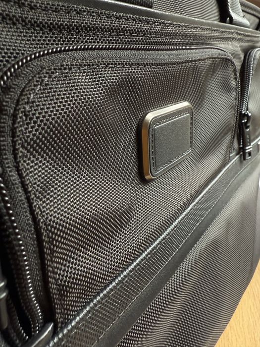 Tumi Alpha 3 case expansivel