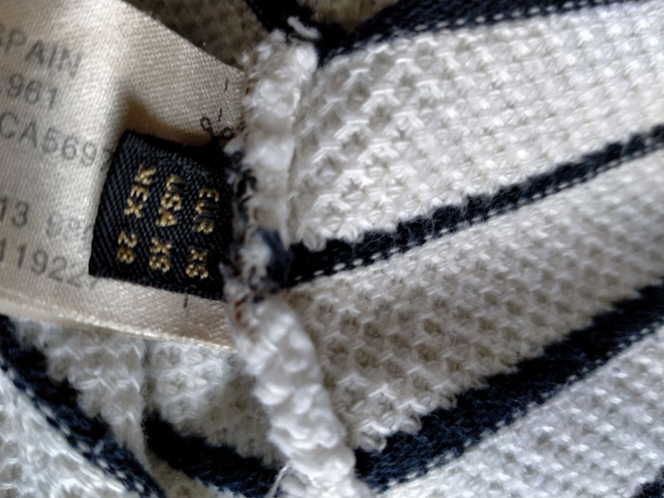 Sweter bawełniany Massimo Dutti.