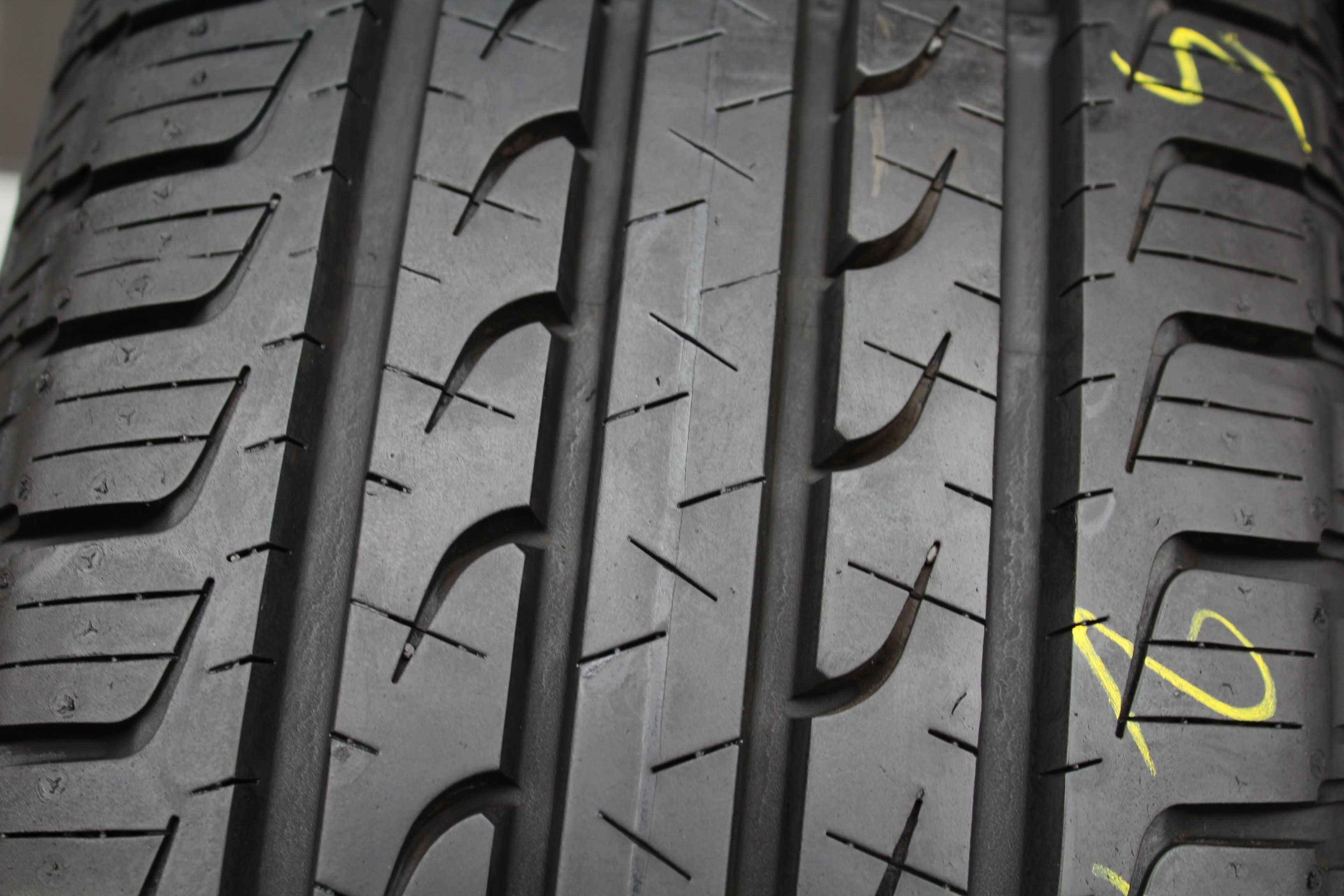 215 70 R16 Goodyear Efficentgrip SUV 4X4