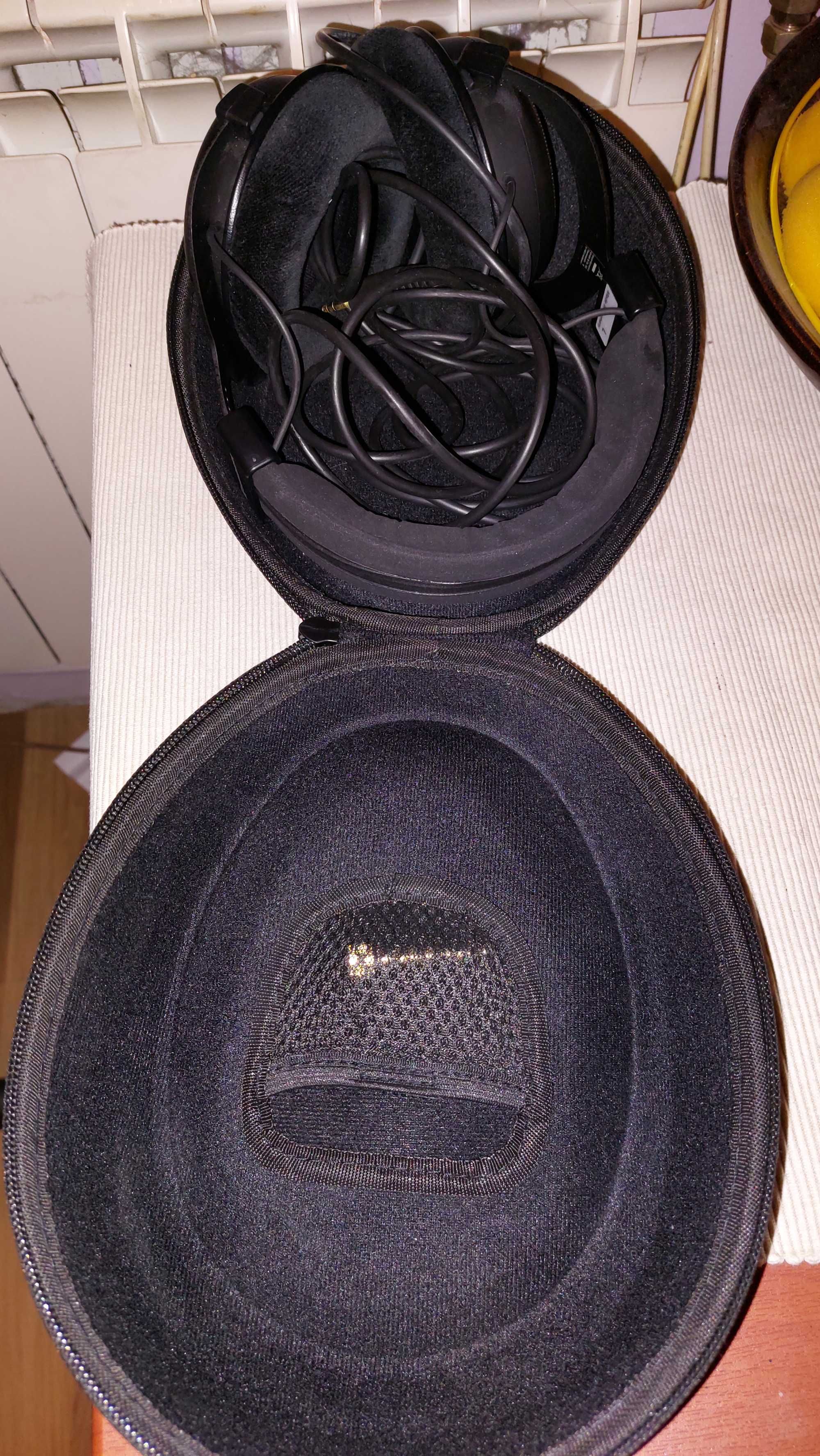 Наушники Beyerdynamic DT 880 Black Special Edition 250 Om