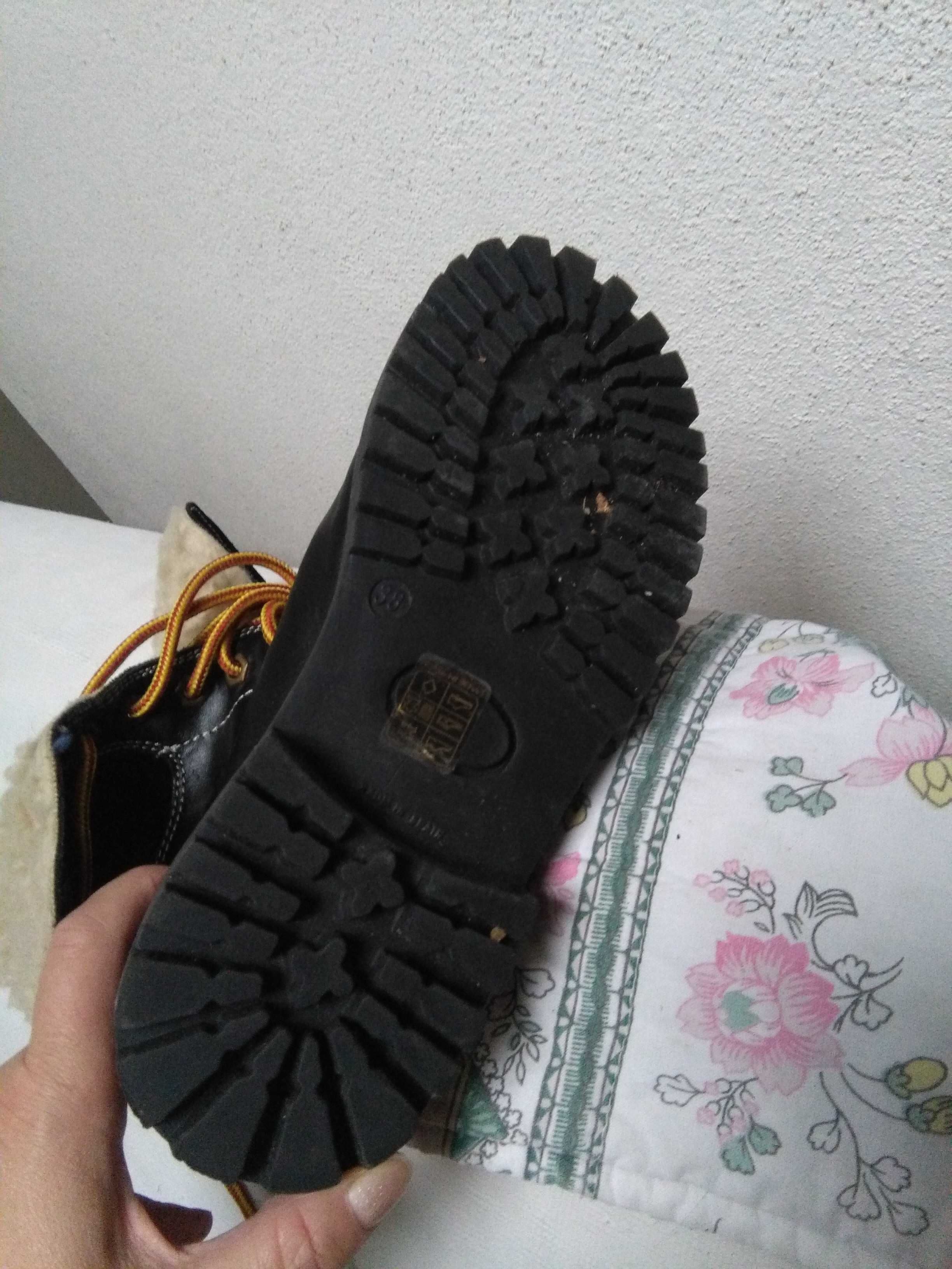 Botas Pretas Marypaz e Botas ,Castanhas  salto Anabela_Tendencia  e Ca