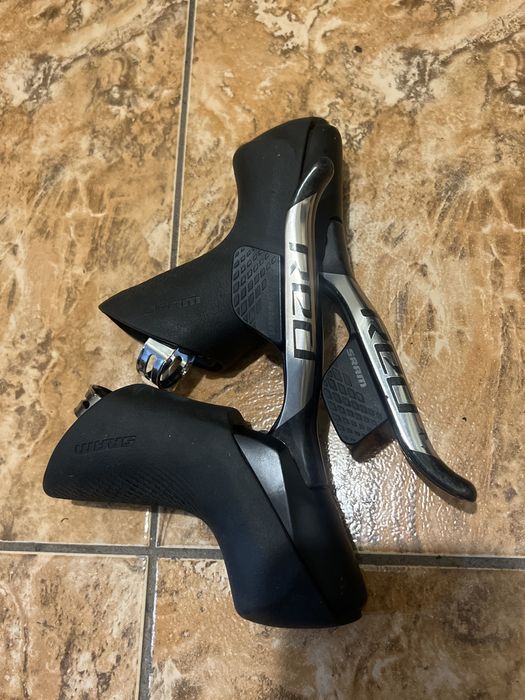 RED AXS DI, zestaw klamkomanetki, prawo, lowo