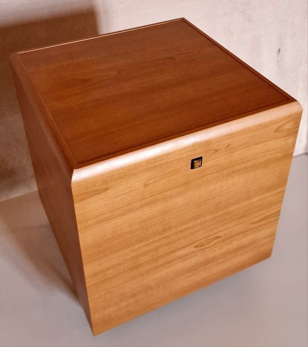 Subwoofer Activo KEF PSW1000 (RESERVADO)