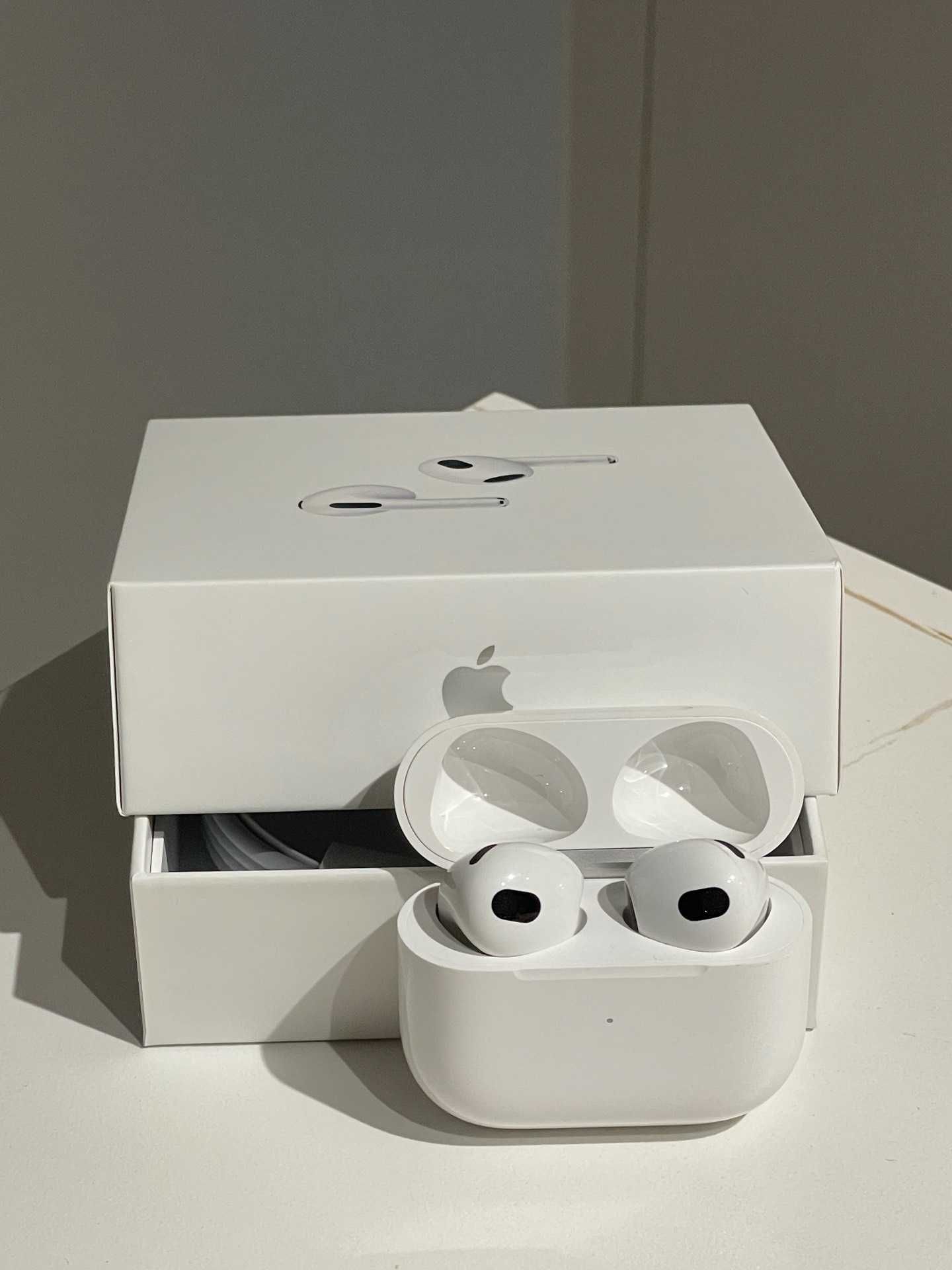 Apple Air Pods 3 Pro