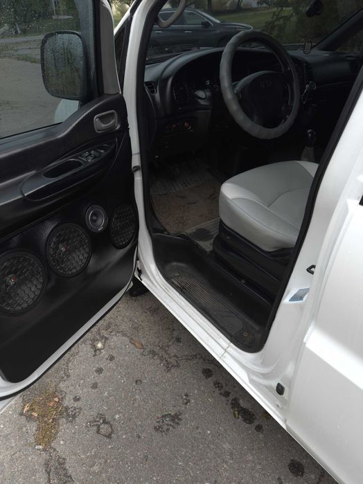 Продам Hyundai H-1 Відмінний стан.