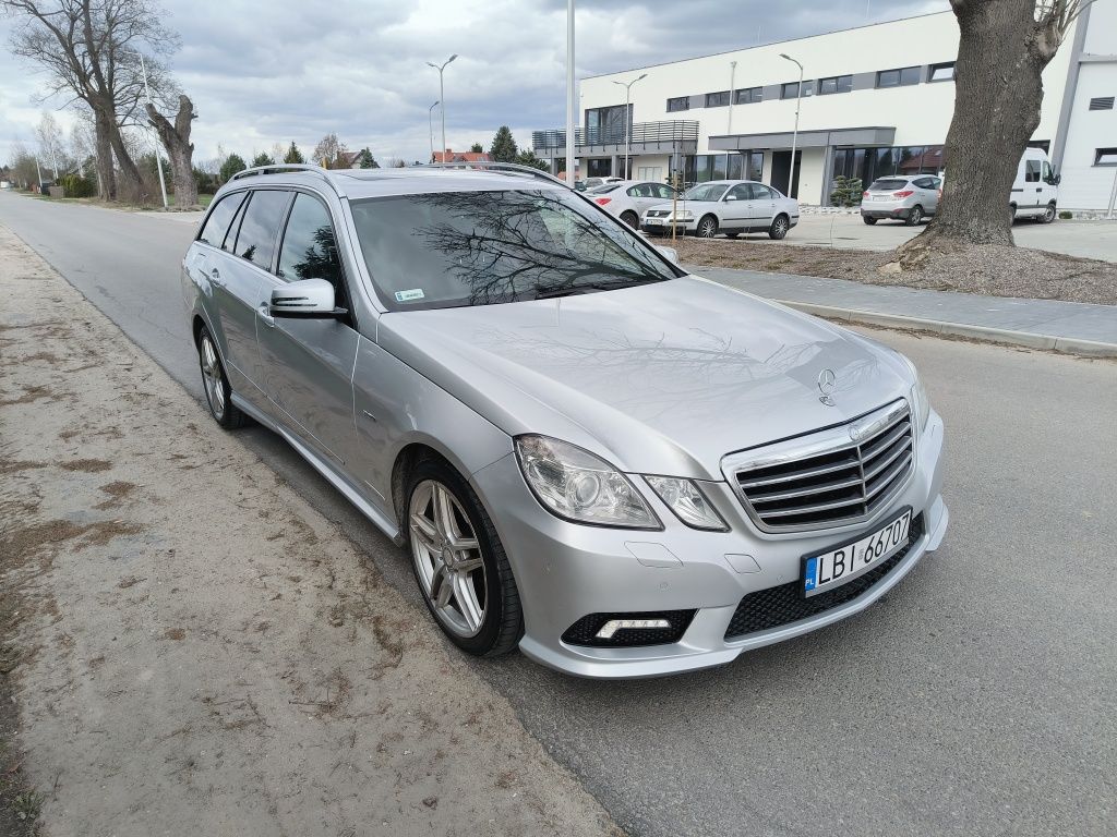 Mercedes-Benz E Klasa 2011r 3.0D V6 4Matic Pakiet AMG