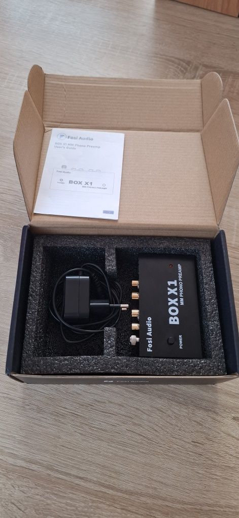 PrzedWzmacniacz gramofonowy fosi audio box x1