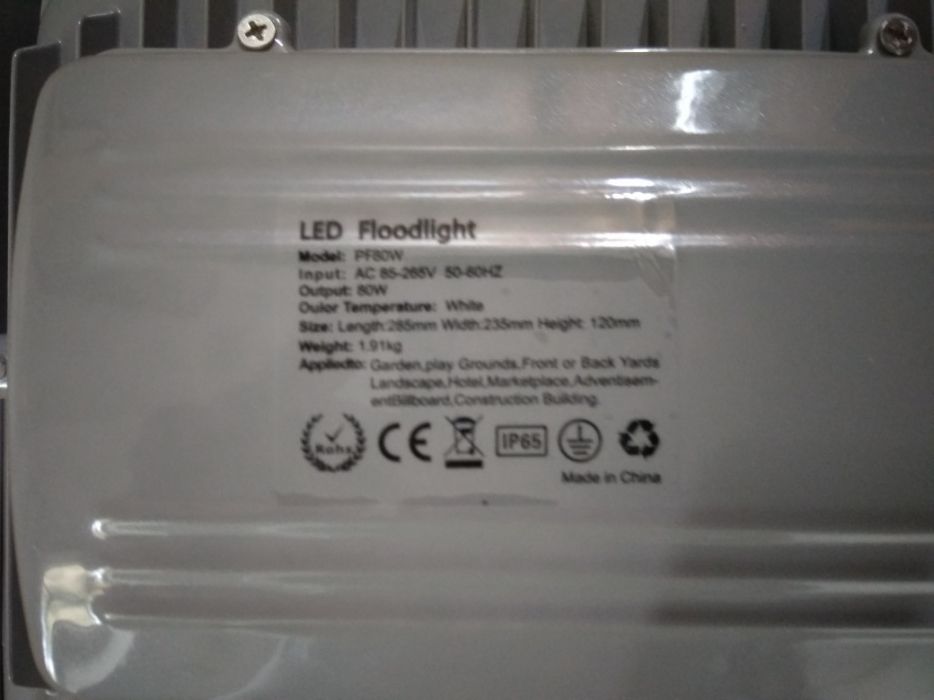 Projetor foco led IP 65 de 80W 2800k -6000K 6400 lumens