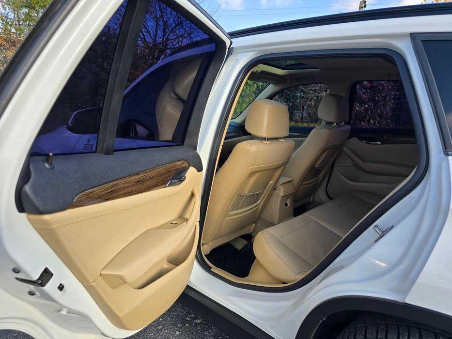 Продам  BMW X1 2012. Можна в розстрочку, під викуп.