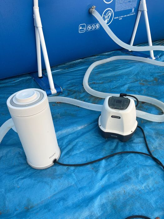 Piscina desmontável 4,5m X 2,2m Intex na garantia
