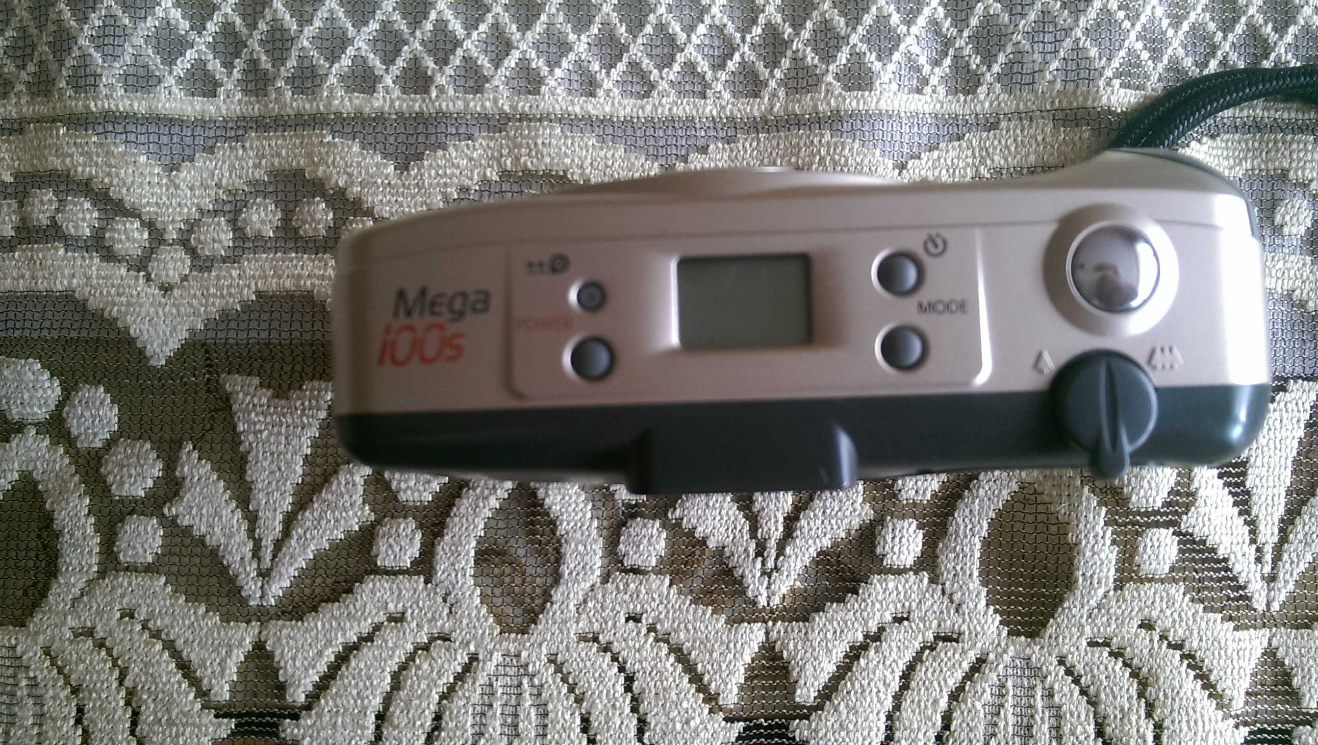 Aparat analogowy Vivitar Mega 100s