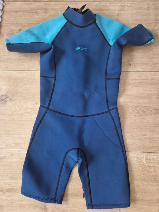 Sprzedam dziecięcą piankę 152