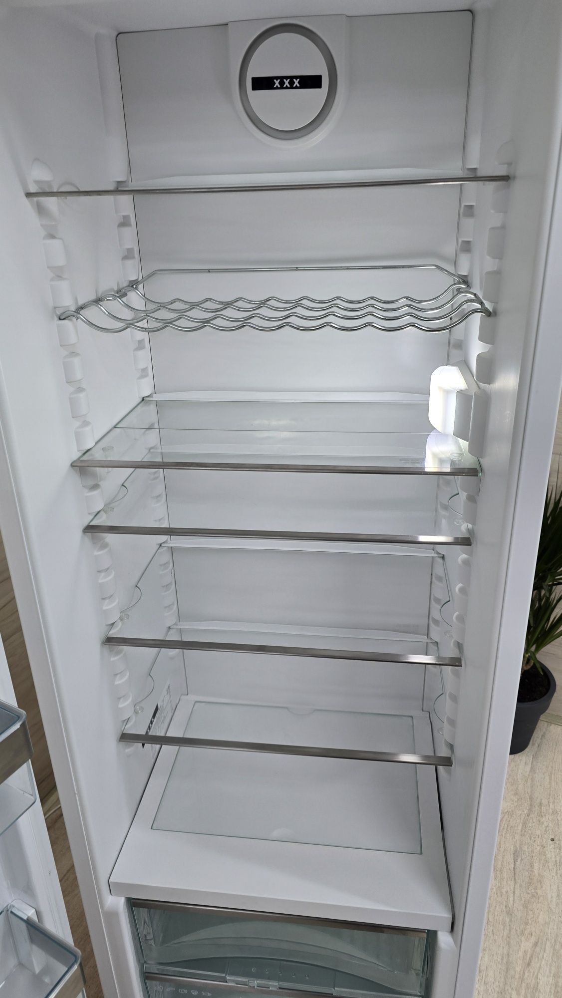 Вбудований Холодильник K9757 id-1 Хороший стан Дотяжки BioFresh