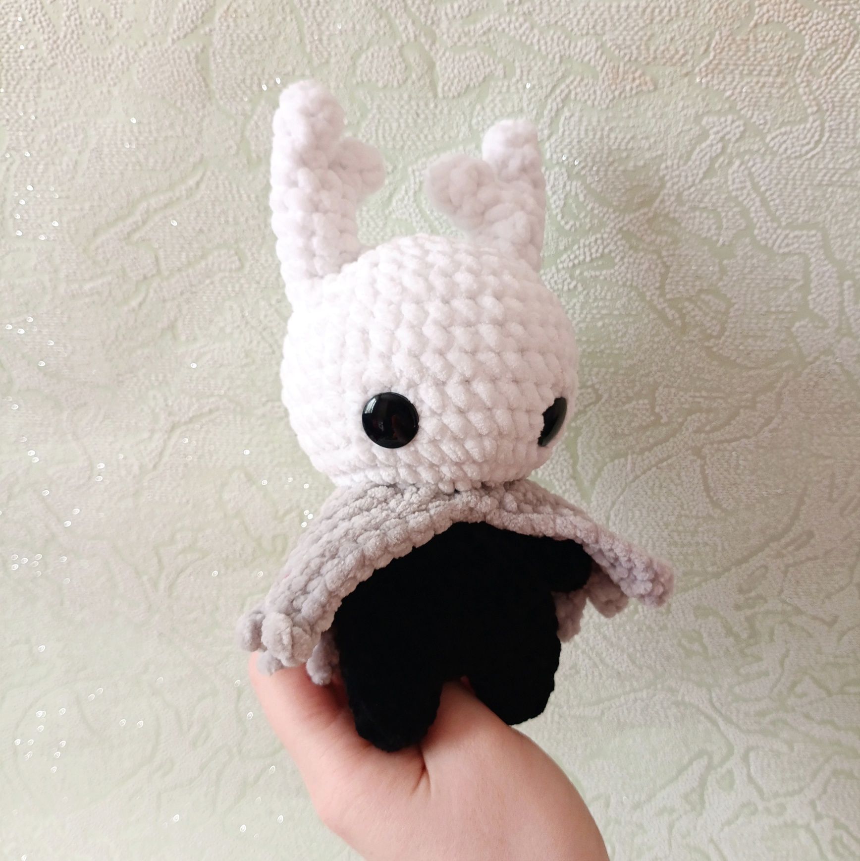 Іграшка амігурумі Hollow knight лицар з гри Hornet Silksong