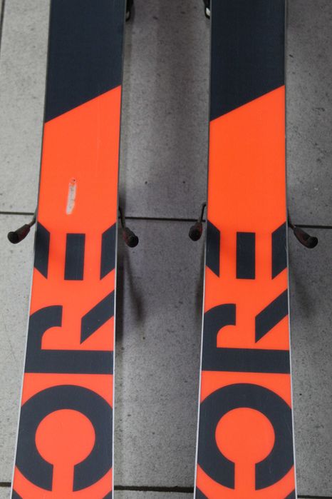 Narty freeride HEAD KORE 87 144 cm + wiązania Tyrolia