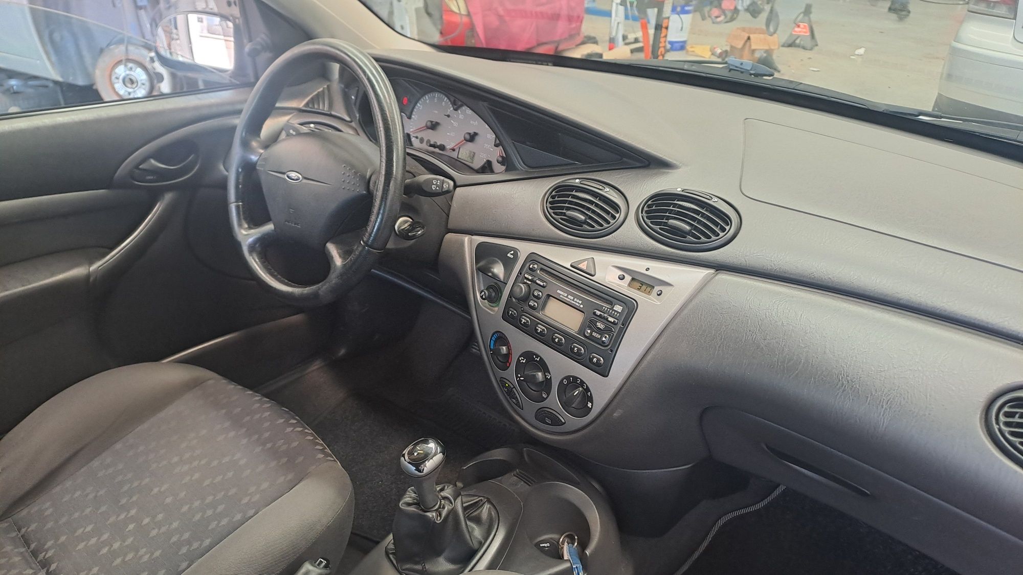 Ford focus 1.4 trend