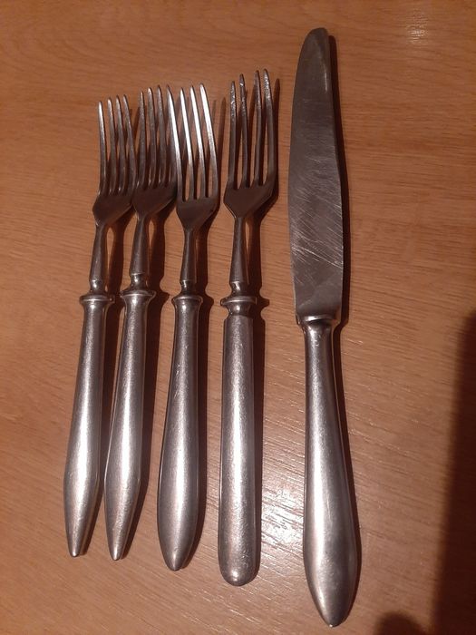 Sztućce zabytkowe - 4 widelce 1 nóż, cena za całość