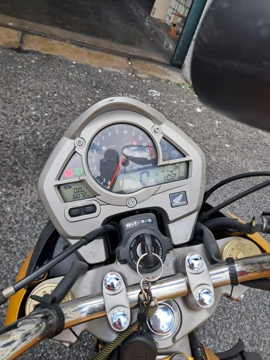 Honda hornet 600