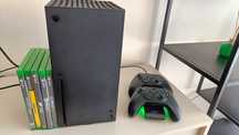 Xbox Series X + 2 pady + 2 akumulatory + ładowarka + 5 gier