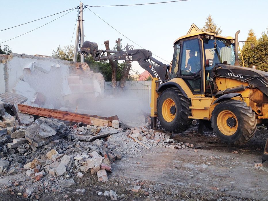 Демонтаж. Резка проёмов. Усиление фундамента.