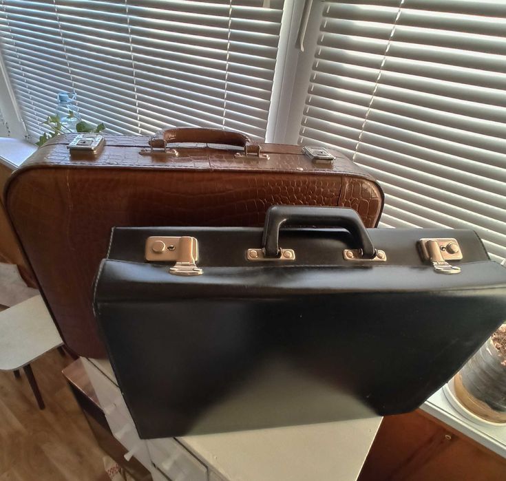 Чемодан/ портфель времён СССР