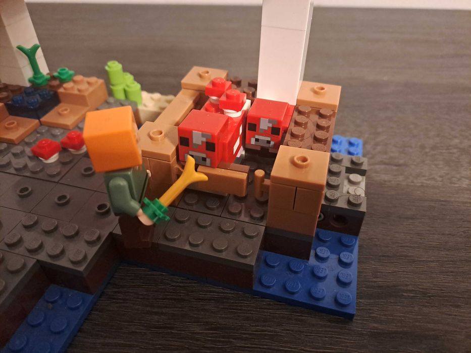 Lego Minecraft Mushroom Island