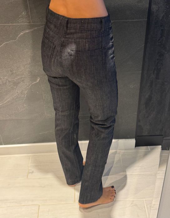 джинси      zara