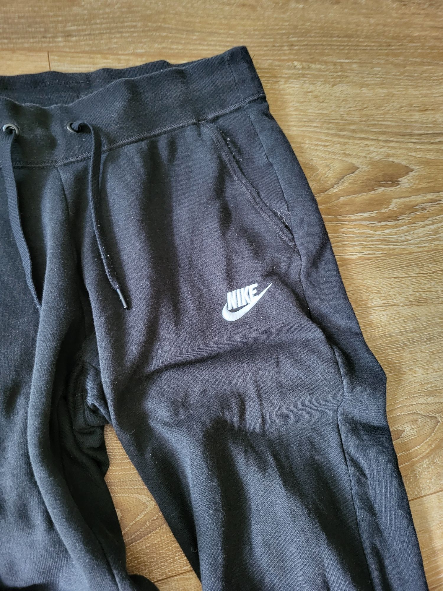 Spodnie dresowe Nike S
