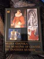 Album Muzea Gdańska po angielsku, niemiecku i polsku.