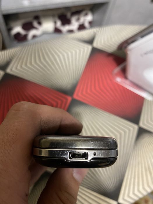 Nokia 8800 телефон под ремонт или запчасти