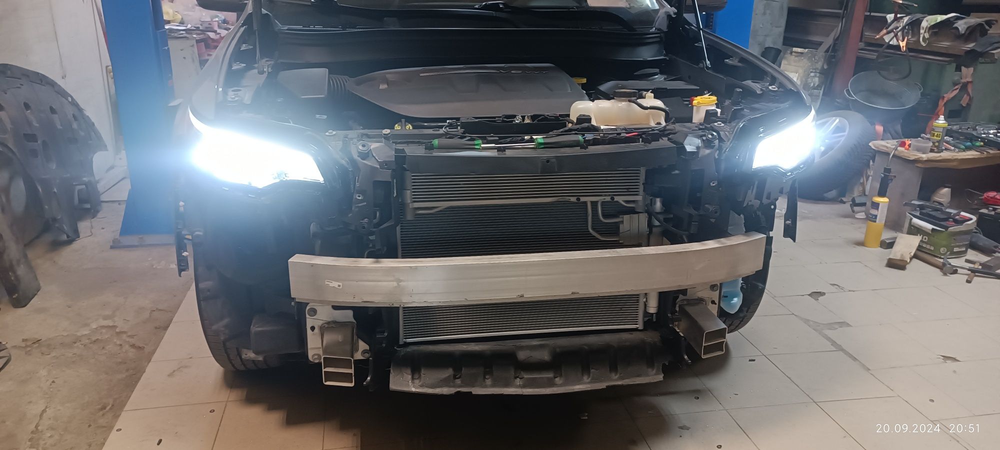 Бампер в сборе Jeep Cherokee Trailhawk с 2019 по 2022