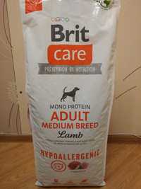 Сухий корм для собак з ягням Brit Care Adult Medium Lamb 12кг
