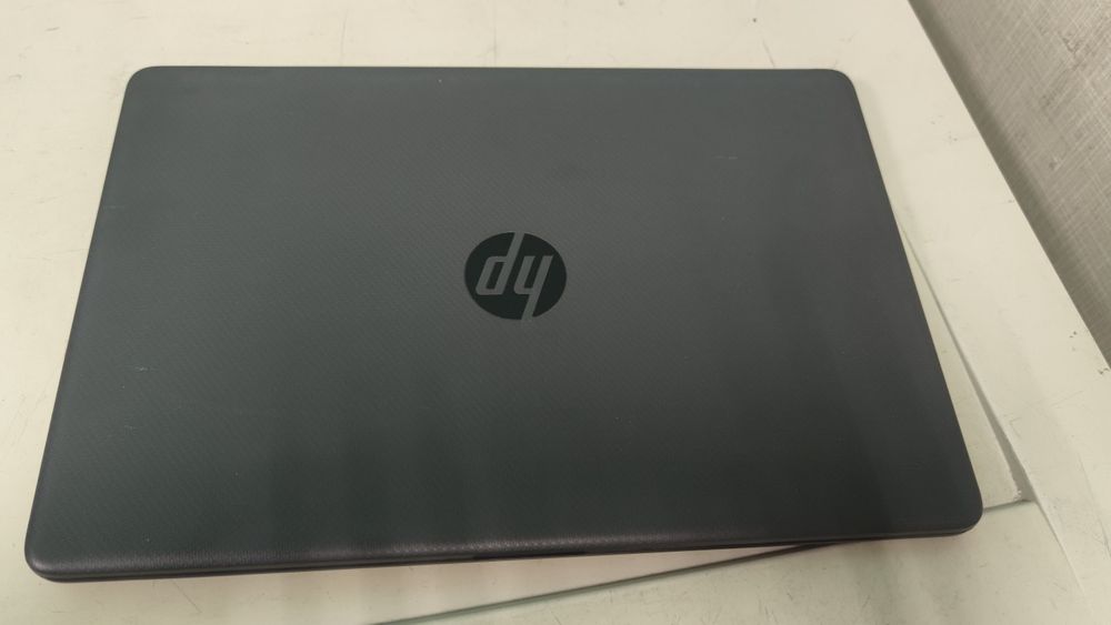 Ноутбук HP 255 G8