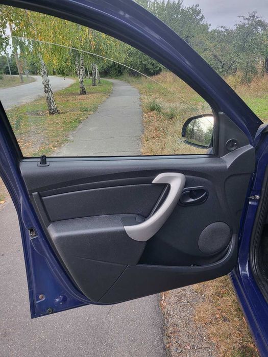 Dacia Sandero (2009)