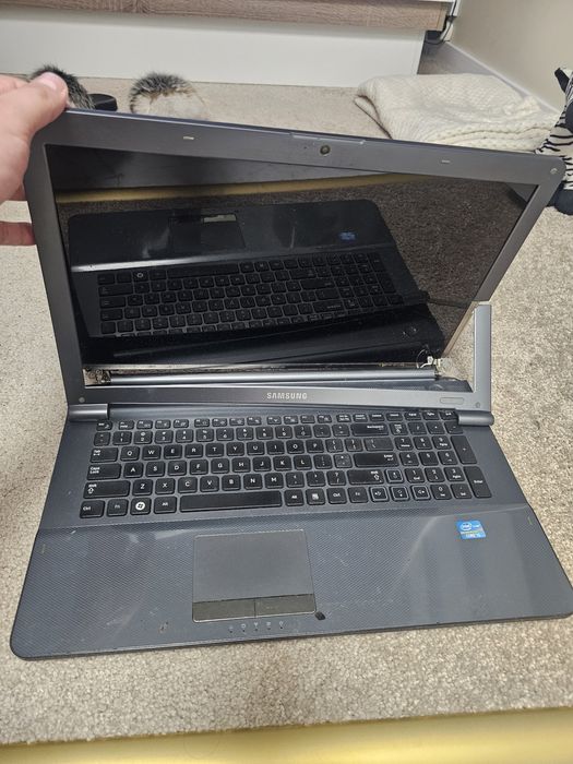 Laptopy HP Dell Samsung