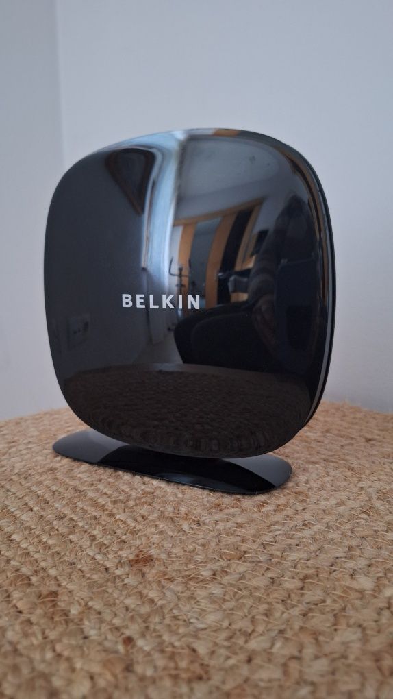 Belkin N600DB router wifi zasilacz patchcord UTP 5e gratis fajny wyglą