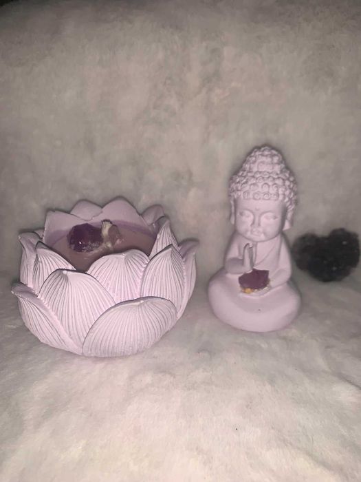 Buda com Pedra Ametista e vela Lótus