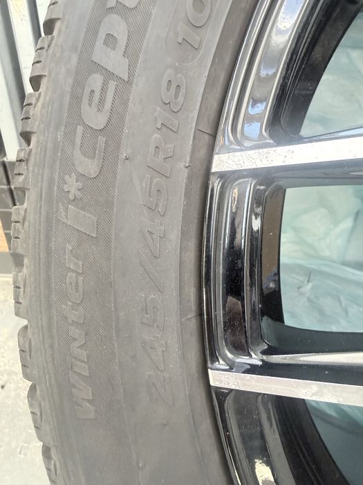 Nowe felgi z nowymi oponami Audi A6, VW