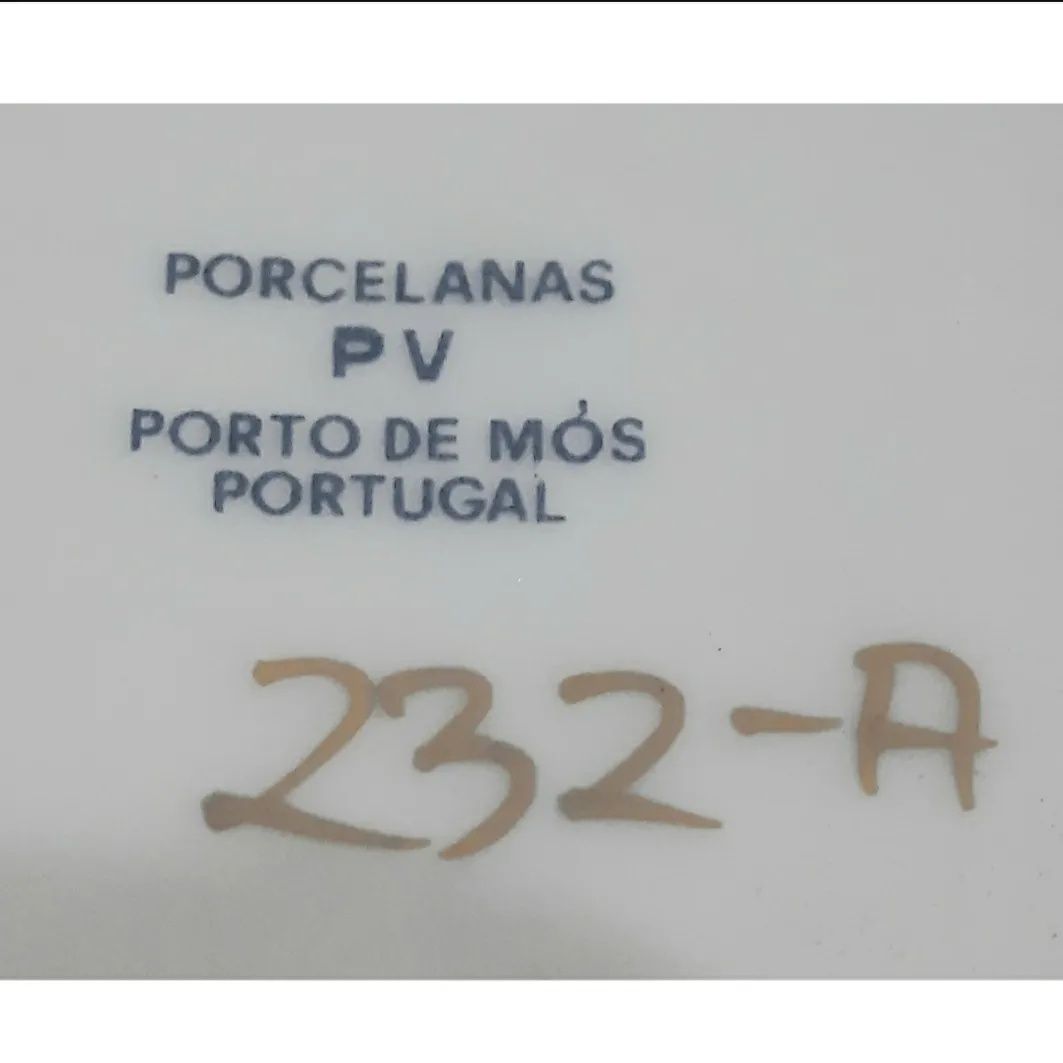 Pote de porcelana Porto de Mós,  numerado