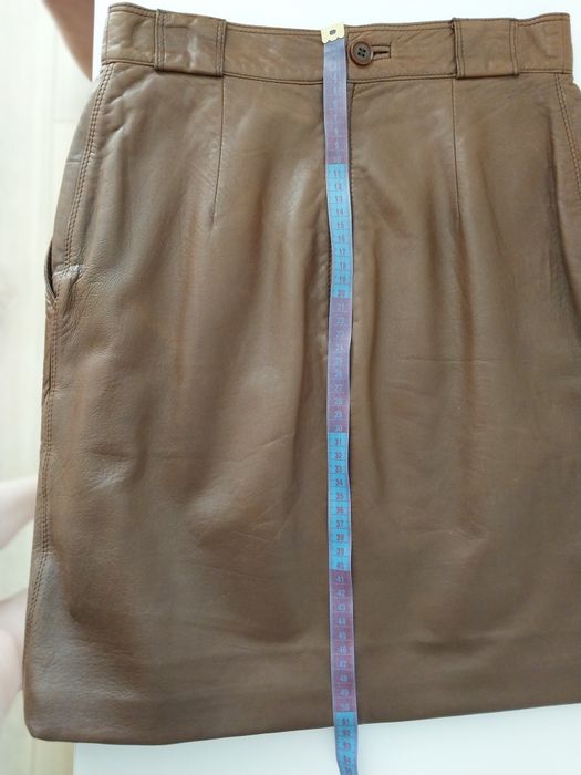 Шкіряні спідниці.